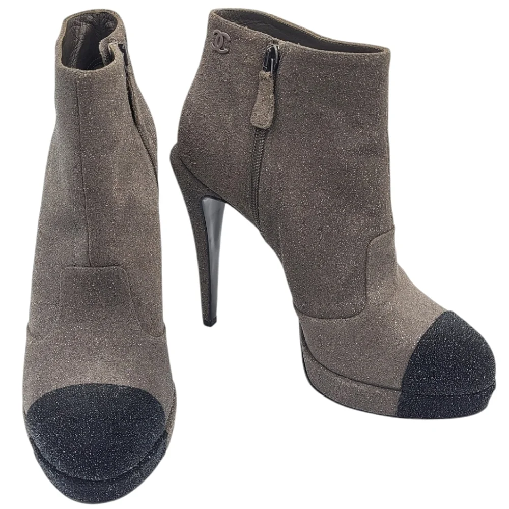 CHANEL CC Logo Cap Toe Suede Platform Ankle Boots Two Tone Booties Gray 40 - Picture 14 of 15